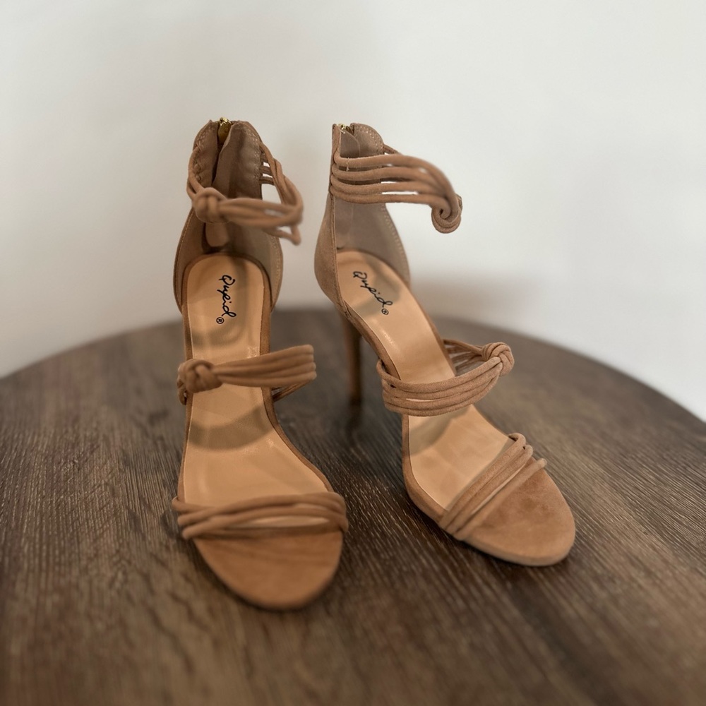 Quips Heels
